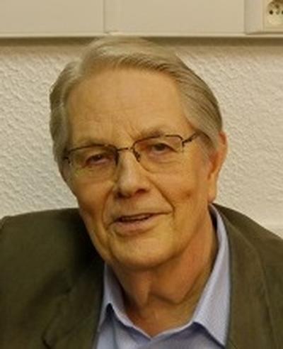 Dr Colin Smythe