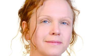 Dr Victorie Knox